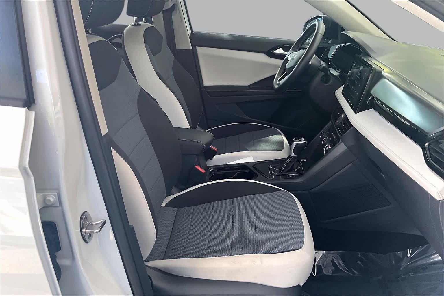 Certified Used 2025 Pure White Volkswagen S image 8