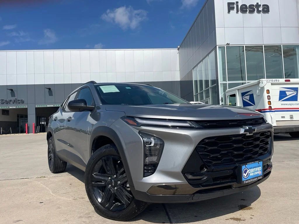 Used 2024 Gray Chevrolet ACTIV image 1