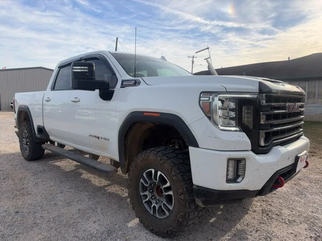 Used 2021 White GMC AT4 image 2