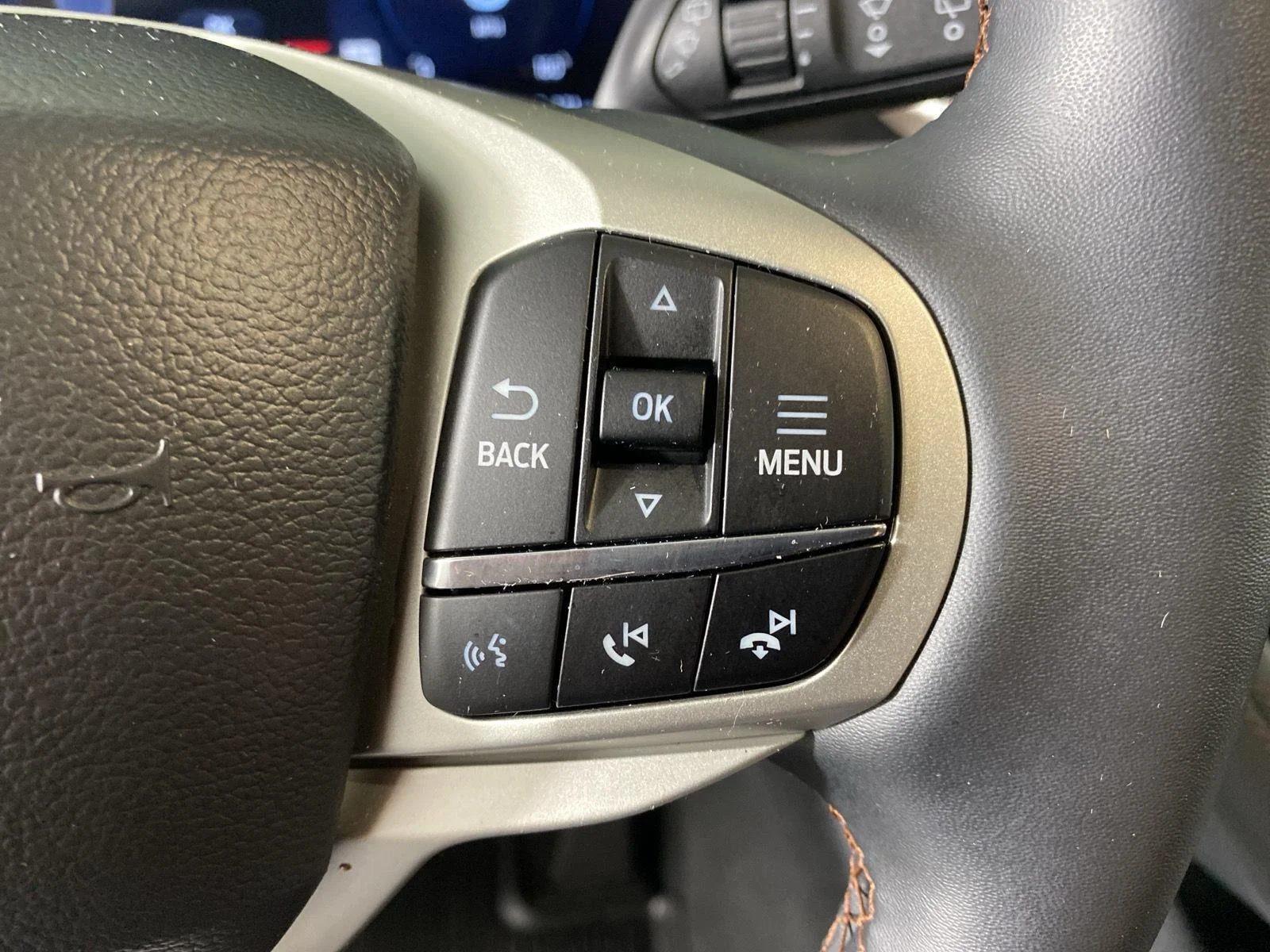 New 2026 Agate Black Metallic Ford Active image 16