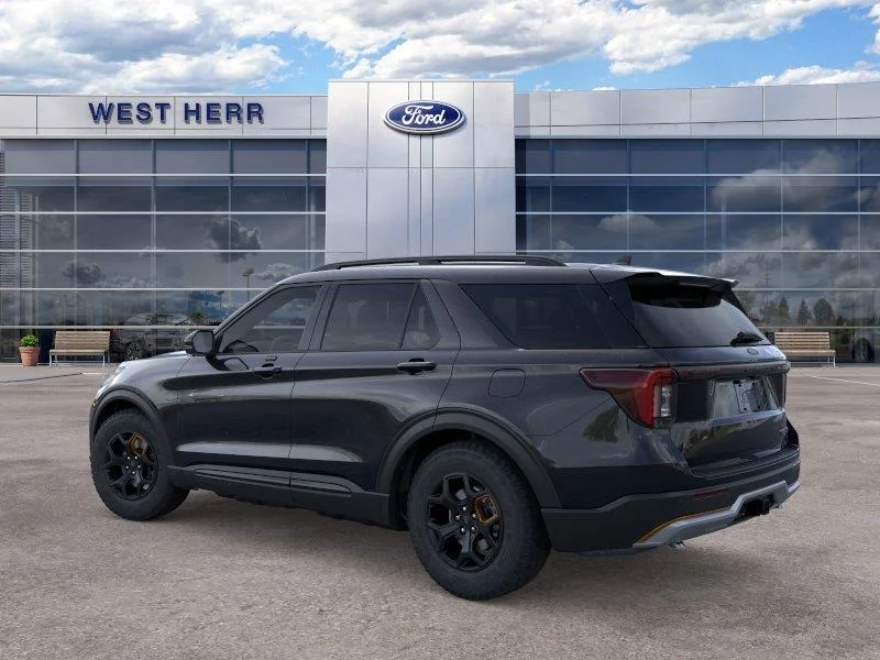 New 2026 Agate Black Metallic Ford Tremor® image 5