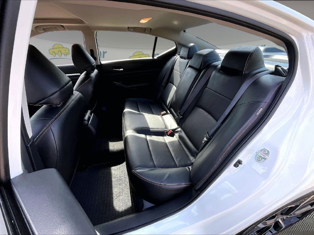 Certified Used 2024 White Nissan 2.5 SR image 15