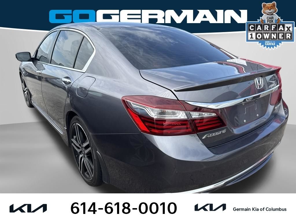 Used 2017  Honda Sport image 2