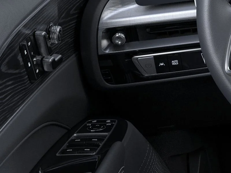 2025 Cadillac LYRIQ Luxury 1 - Photo 41