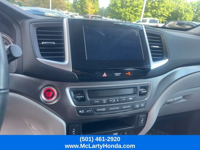 Used 2016 Black Honda EX-L image 3