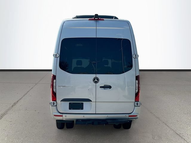 New 2026 High-tech silver metallic Mercedes-Benz Cargo 170 WB image 6