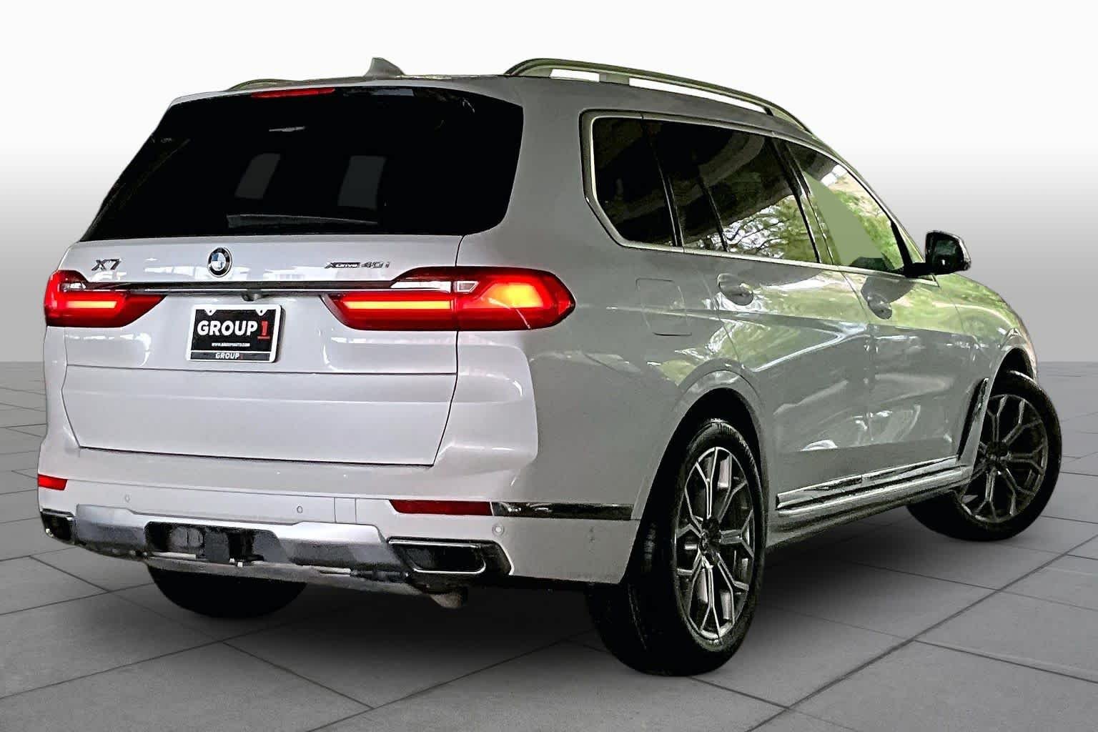 Used 2020 Mineral White Metallic BMW xDrive40i image 12