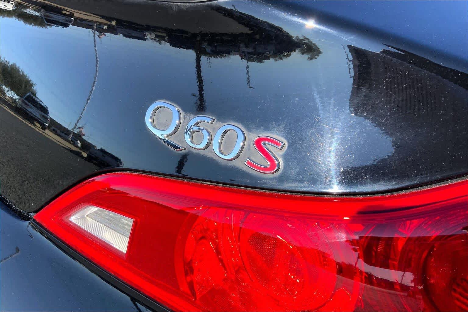 Used 2014 Black Obsidian INFINITI  image 10