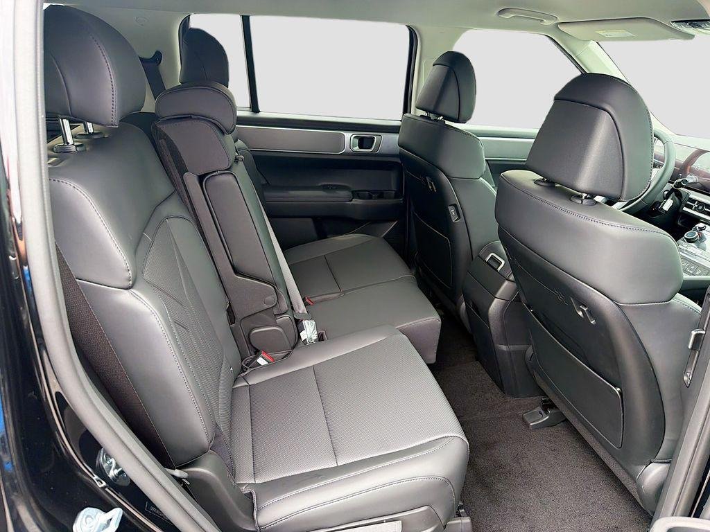 New 2026 Phantom Black Hyundai SEL image 21