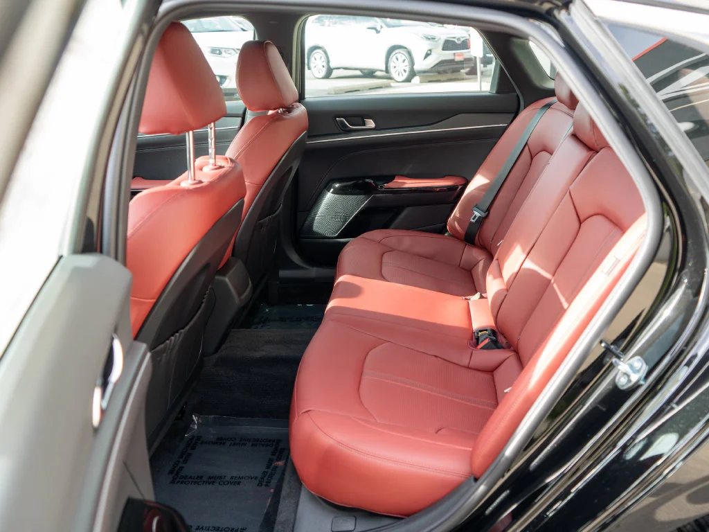 New 2027 Aurora Black Pearl Kia GT-Line image 12