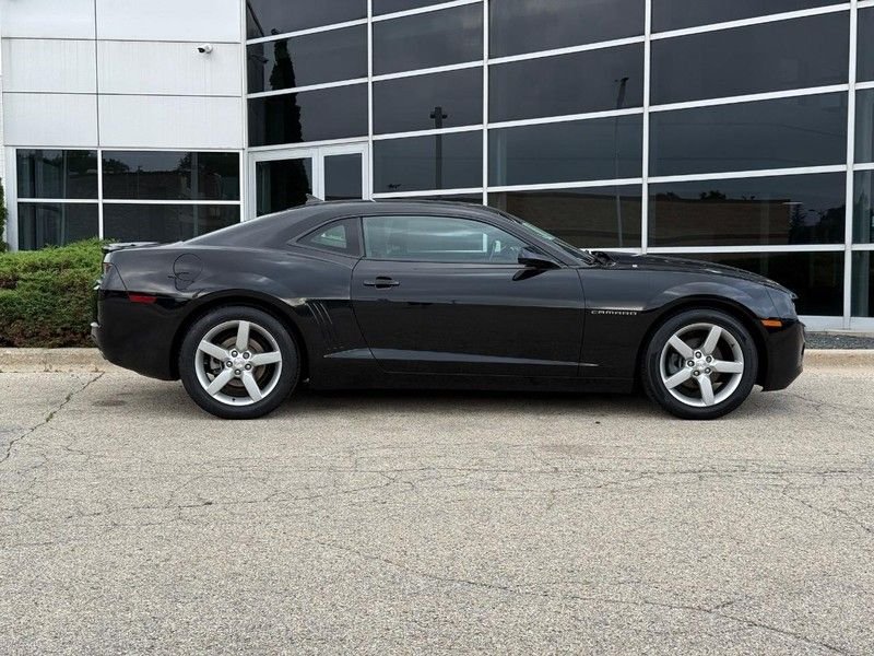 Used 2012 Black Chevrolet 2LT image 2