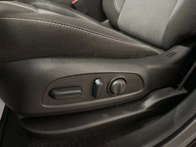 Used 2024 Black Chevrolet 2LT image 8