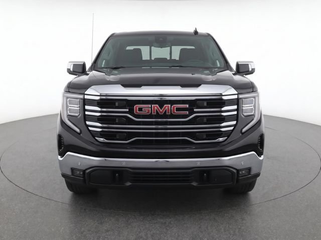 Used 2022 Black GMC SLT image 5