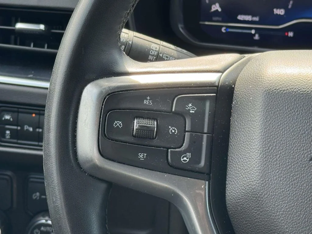 Used 2024 Black Chevrolet Premier image 21