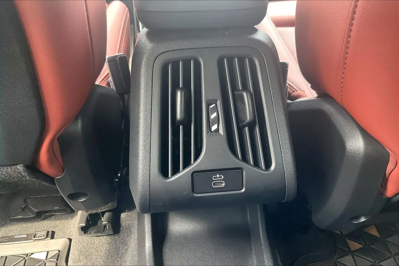 Used 2026 Storm Bay Metallic BMW xDrive28i image 36