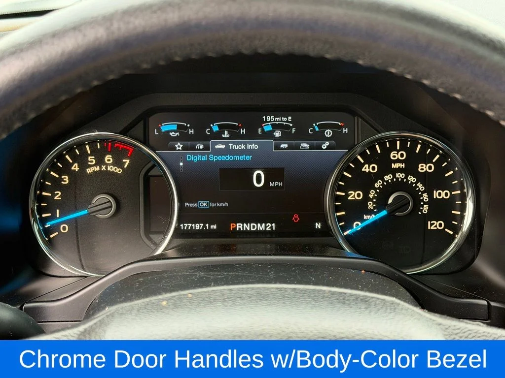 Used 2015 White Ford Lariat image 38