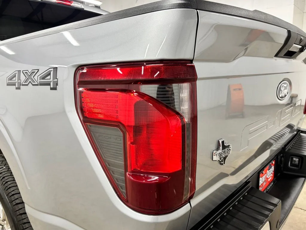 Used 2024 Silver Ford XLT image 8