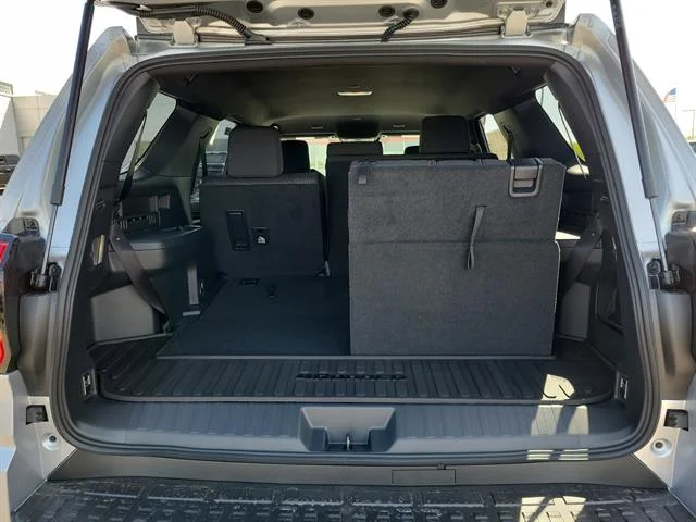 2026 Toyota 4Runner SR5 - Photo 8
