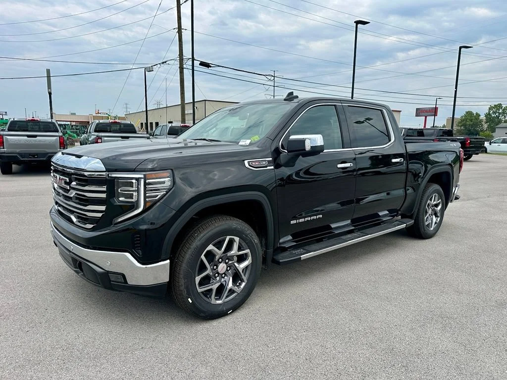 2026 GMC Sierra 1500 SLT - Photo 9