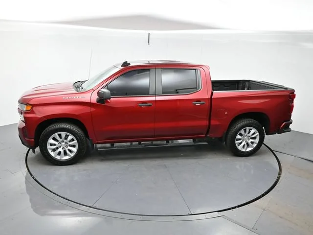 Used 2021 CHERRY RED TINTCOAT Chevrolet Custom image 30