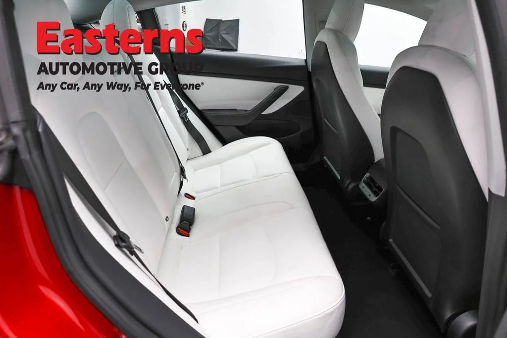 Used 2018 Red Tesla Long Range image 18