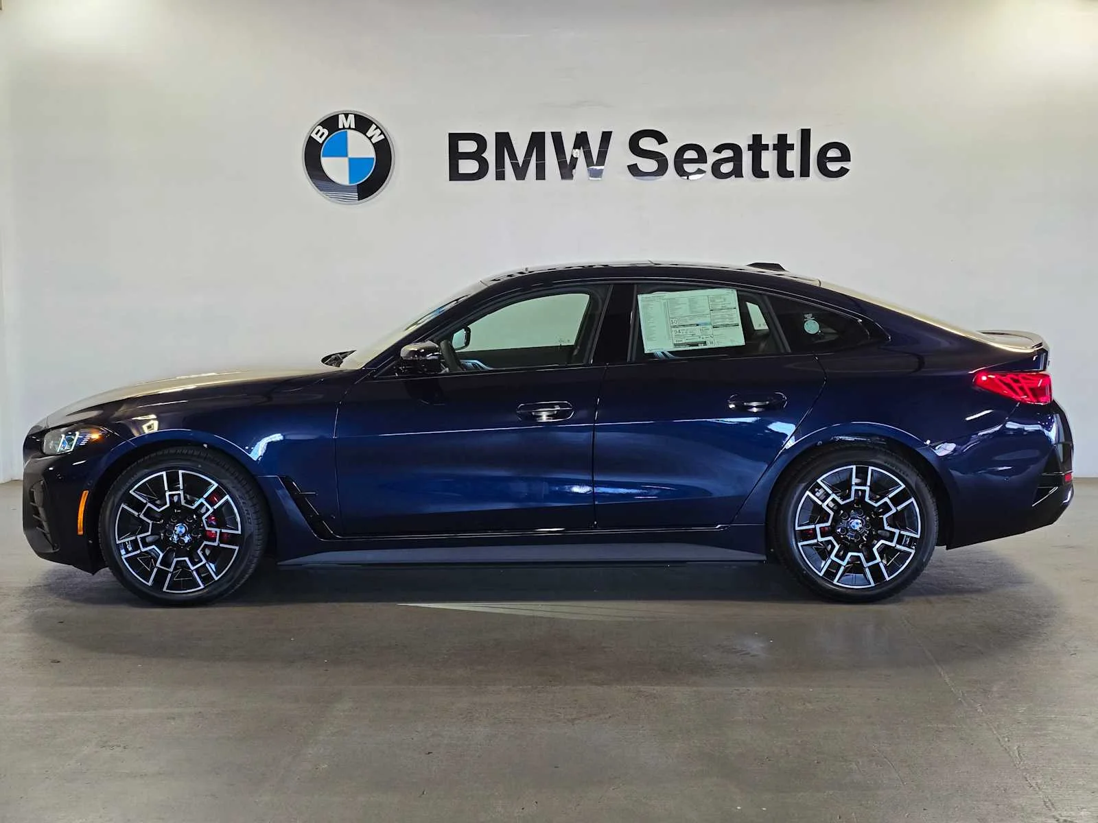 New 2026 Tanzanite Blue II Metallic BMW xDrive40 image 3