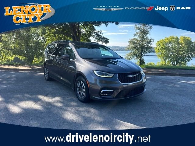 Used 2021 Gray Chrysler Touring L image 1