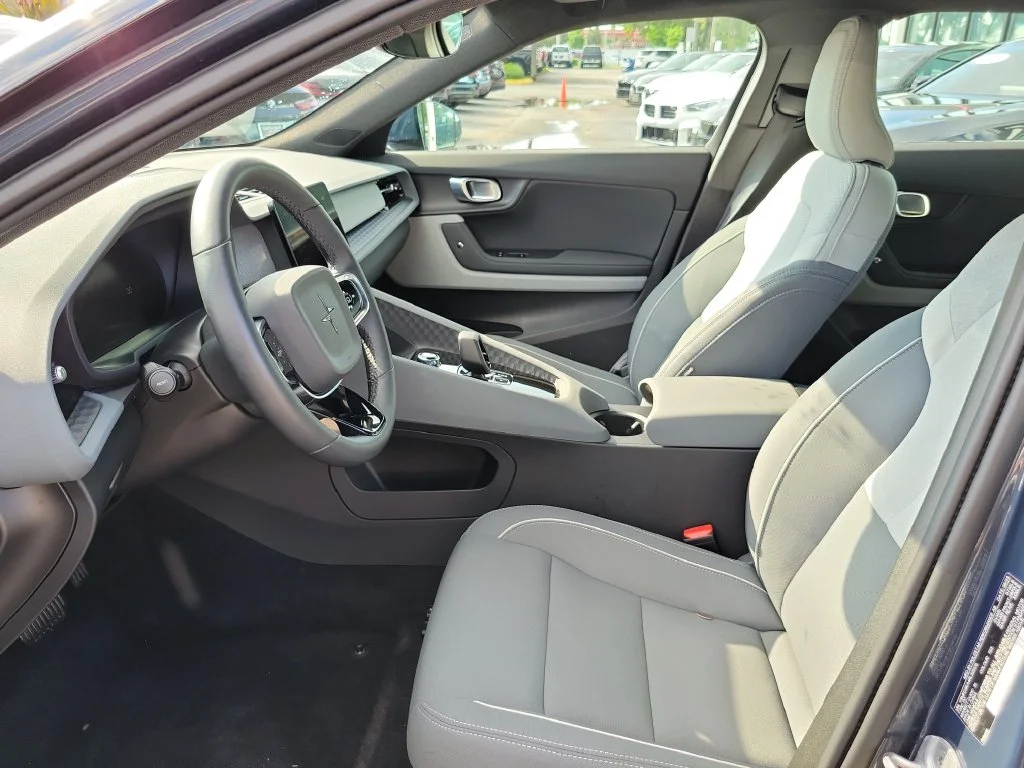 Used 2024 Blue Polestar Long Range Dual Motor image 23