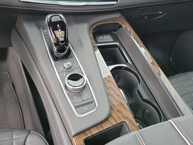Used 2024 Black Cadillac Sport Platinum image 32