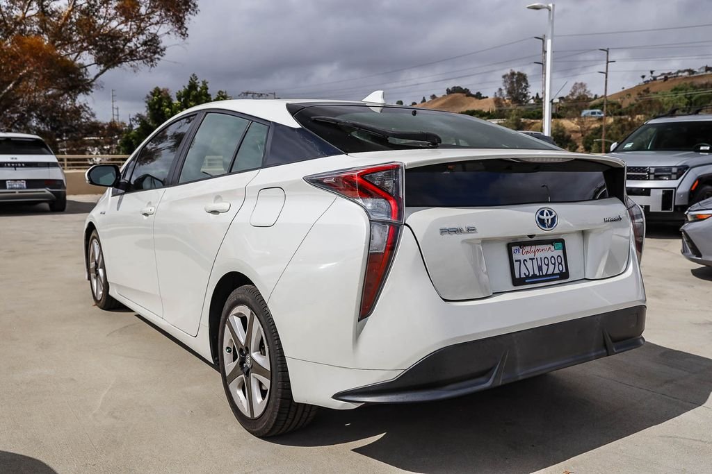 Used 2016 White Toyota Three Touring image 7