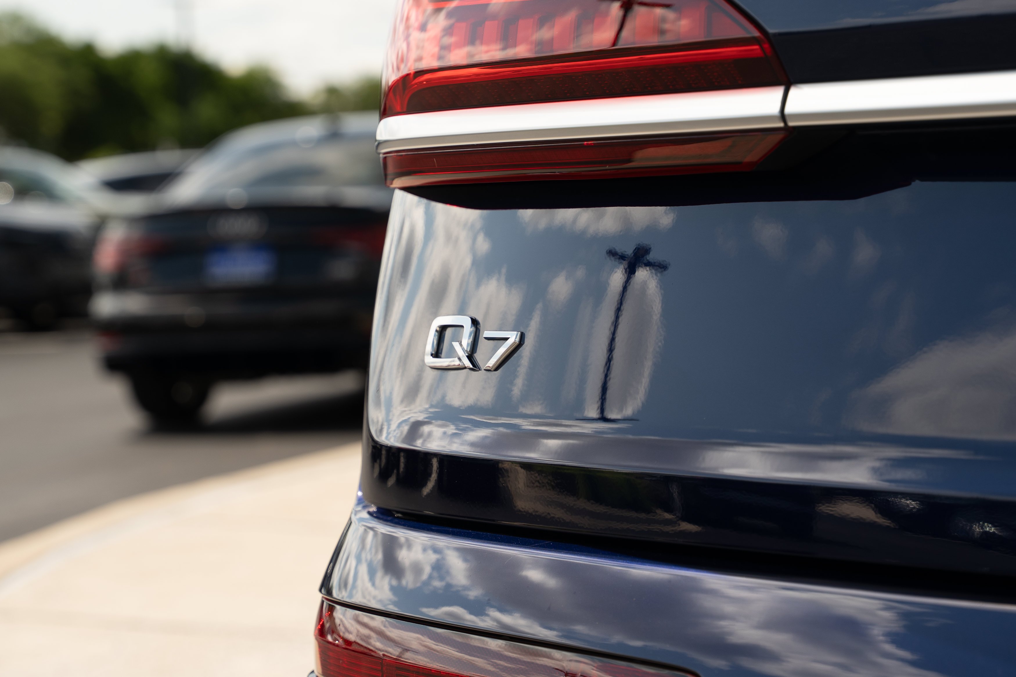 Certified Used 2022 Navarra Blue Metallic Audi Premium Plus image 29