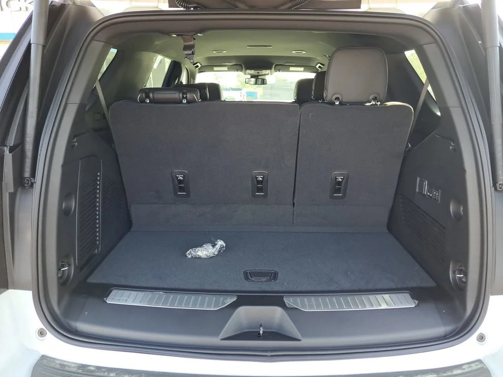2025 Chevrolet Tahoe Premier - Photo 26