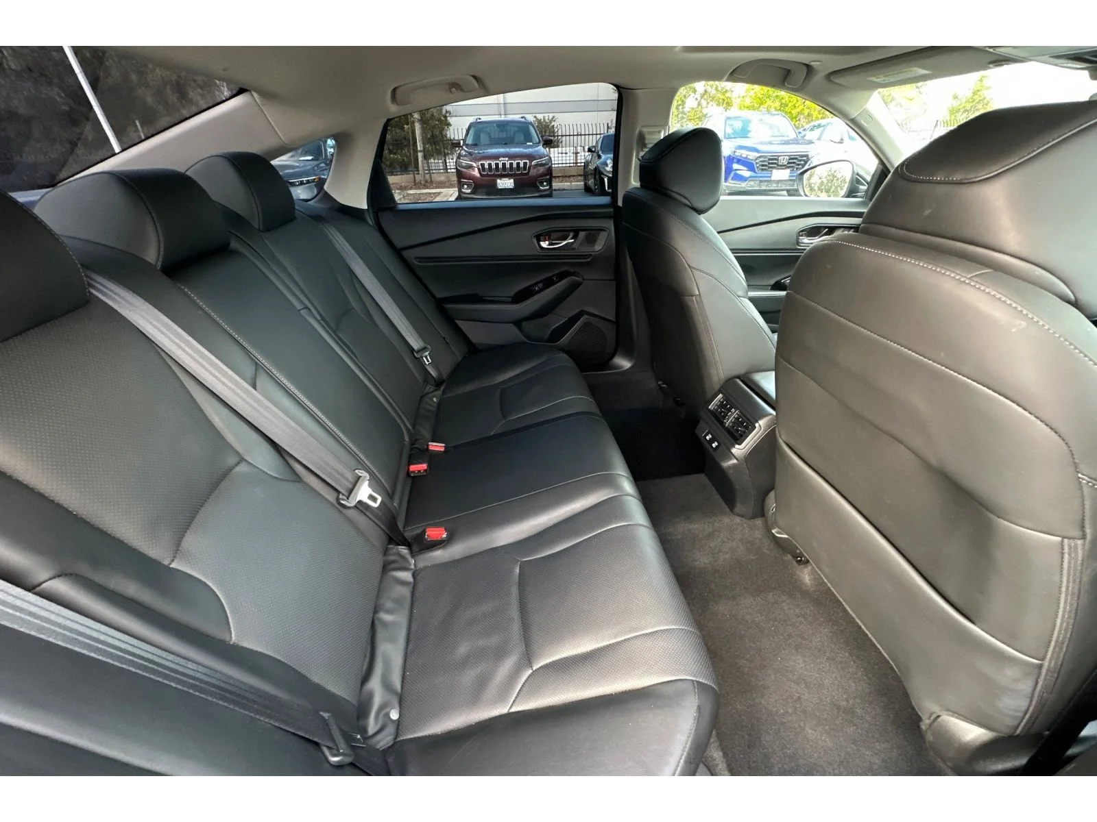 Used 2025 Crystal Black Pearl Honda Touring image 15