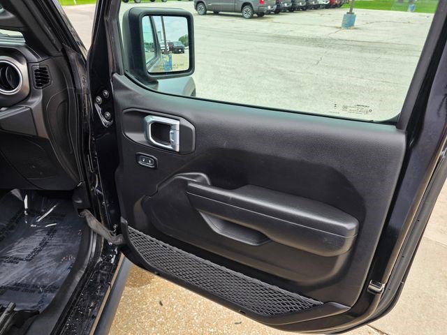 Certified Used 2023 Black Clearcoat Jeep Rubicon image 23