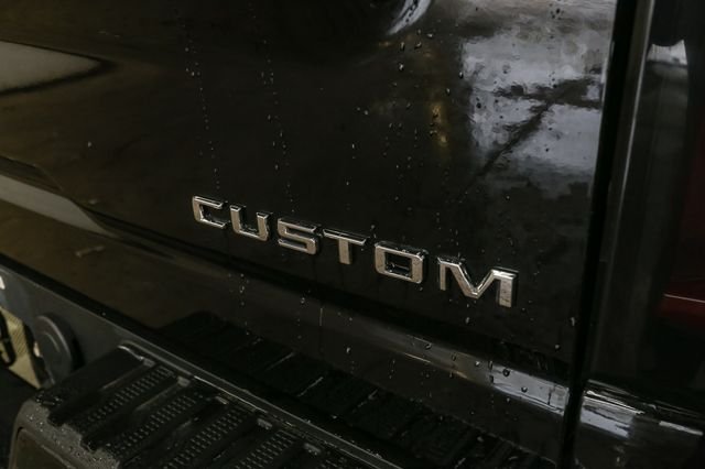 Used 2022 Black Chevrolet Custom image 12