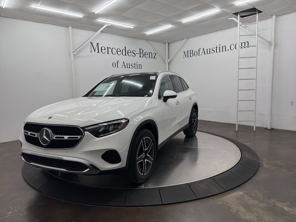 Used 2026 White Mercedes-Benz GLC 300 image 3
