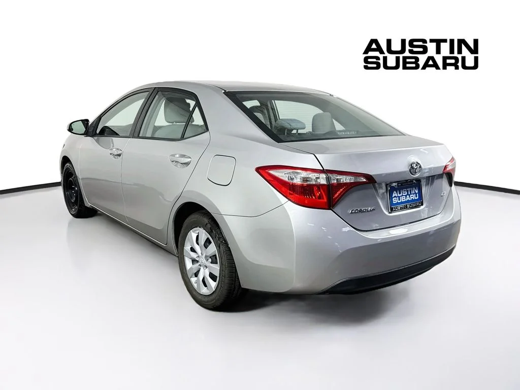 Used 2015 Silver Toyota LE image 5
