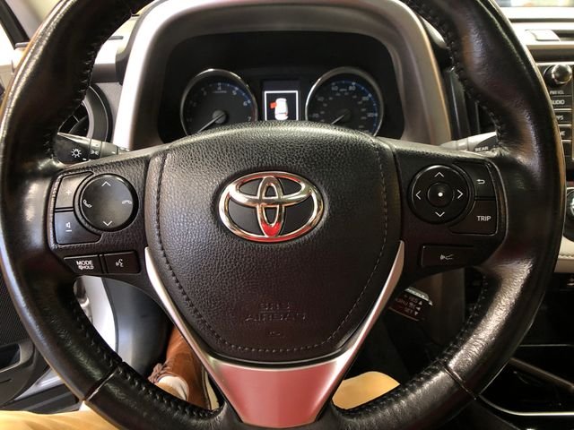 Certified Used 2018 Silver Sky Metallic Toyota Limited image 13