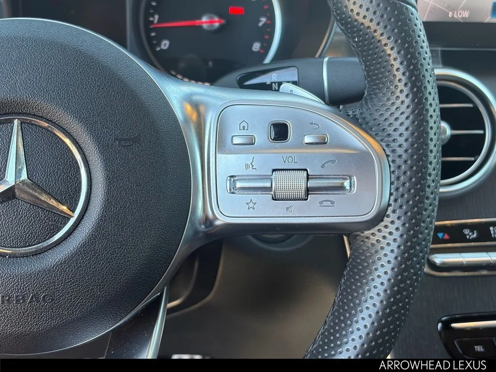 Used 2022 Red Mercedes-Benz GLC 300 image 17