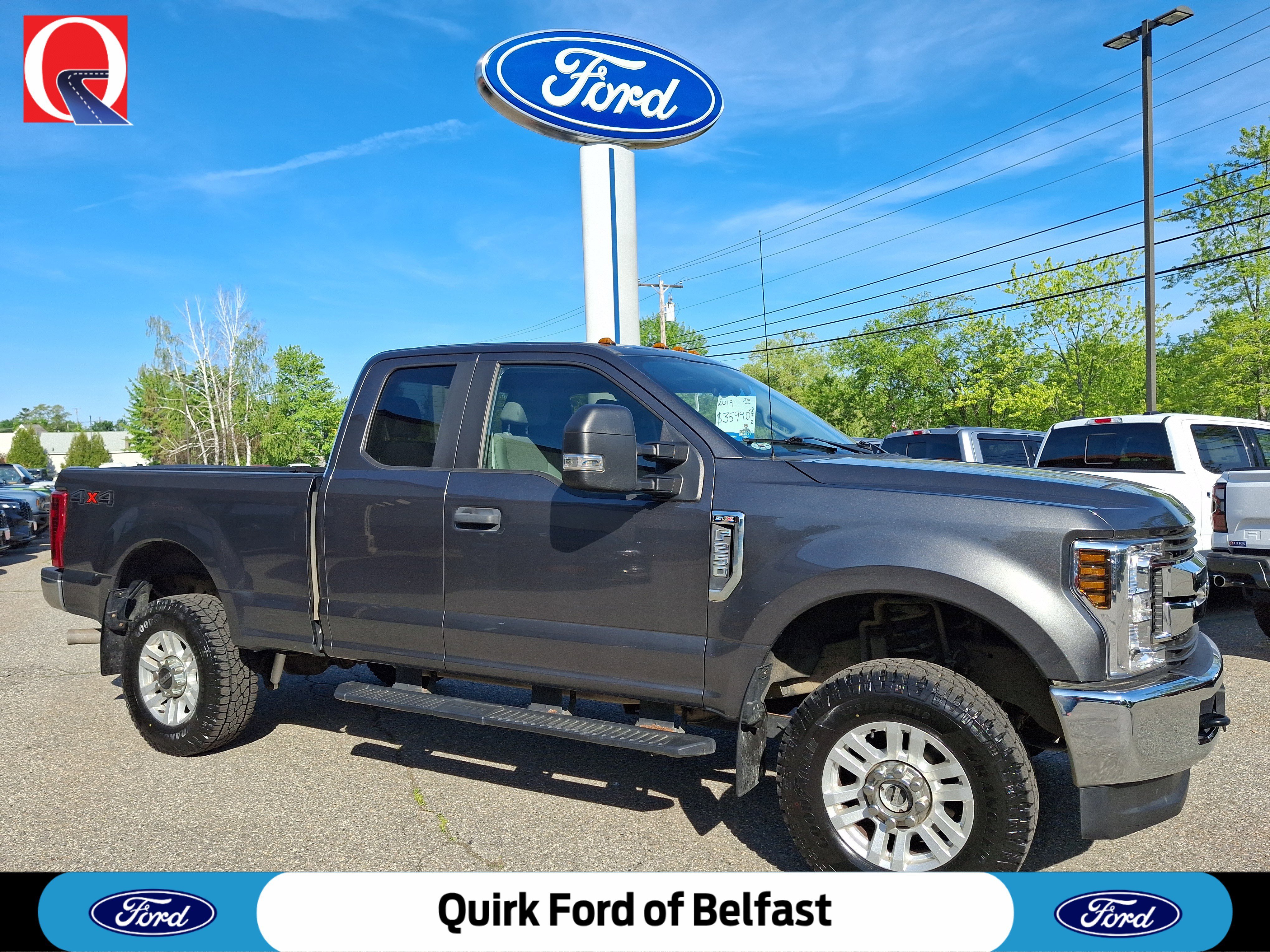Used 2019 MAGNETIC Ford XL image 1