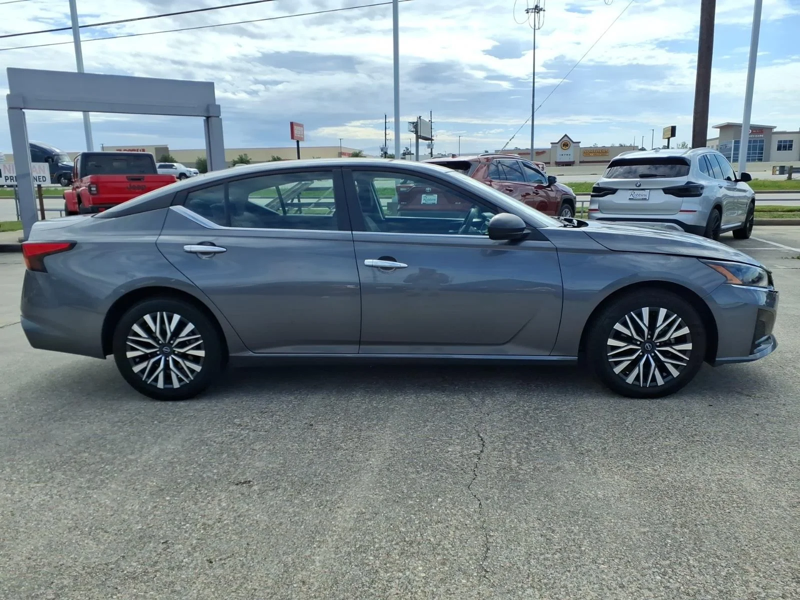 2024 Nissan Altima 2.5 SV Gray at Robbins Nissan