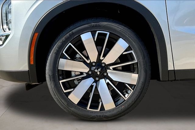 2026 Mitsubishi Outlander SE - Photo 13