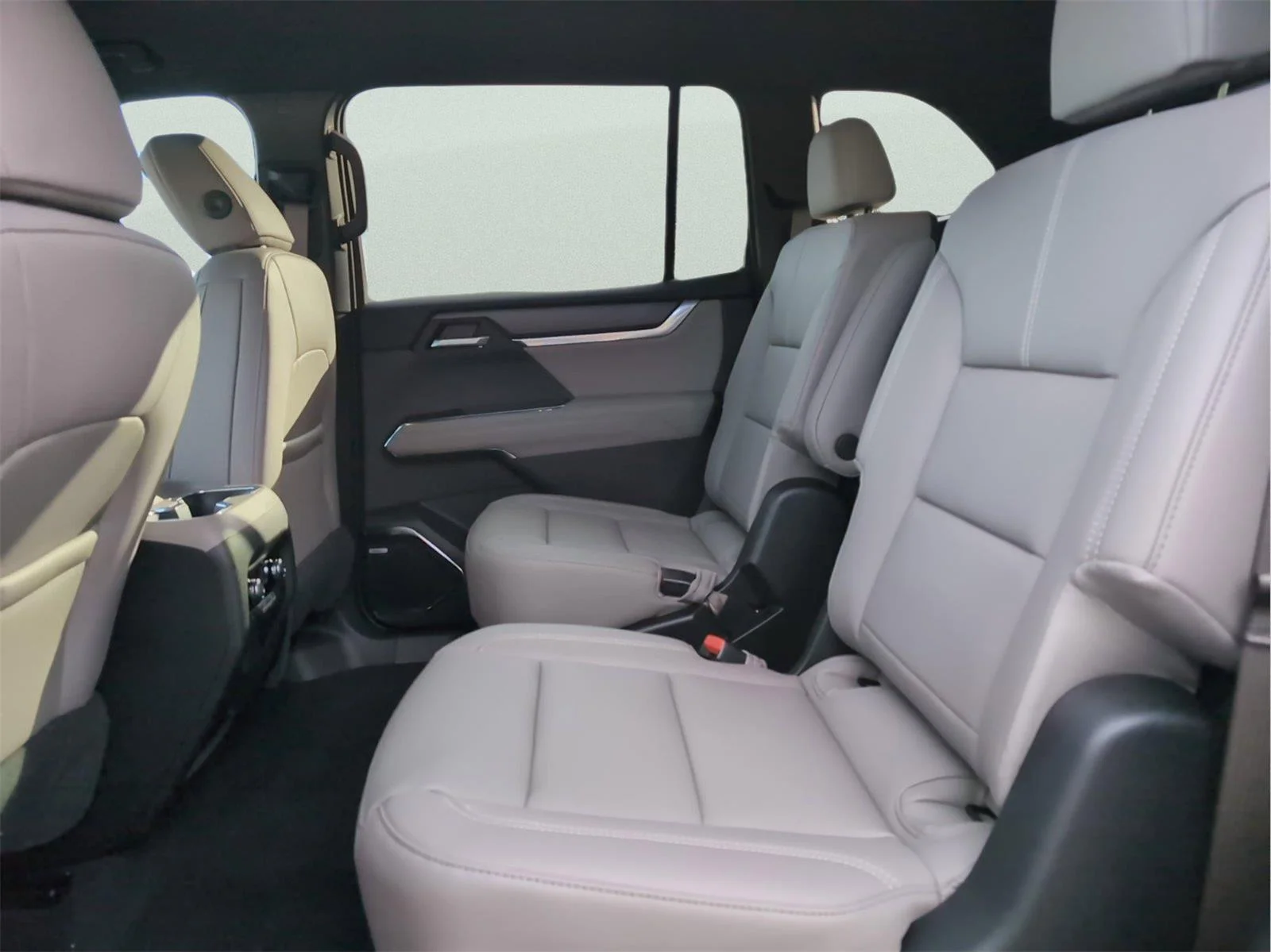New 2026 Summit White GMC Elevation image 20