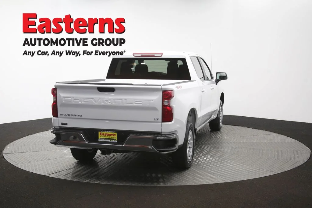 Used 2025 White Chevrolet LT image 40