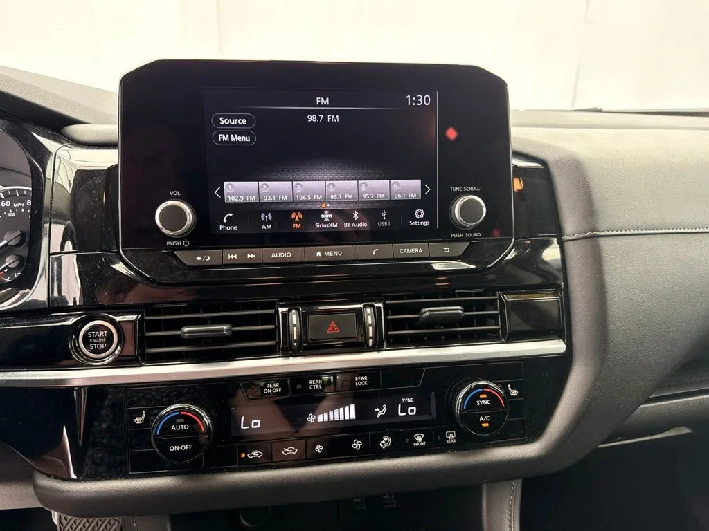 Used 2024 Gray Nissan SV image 22