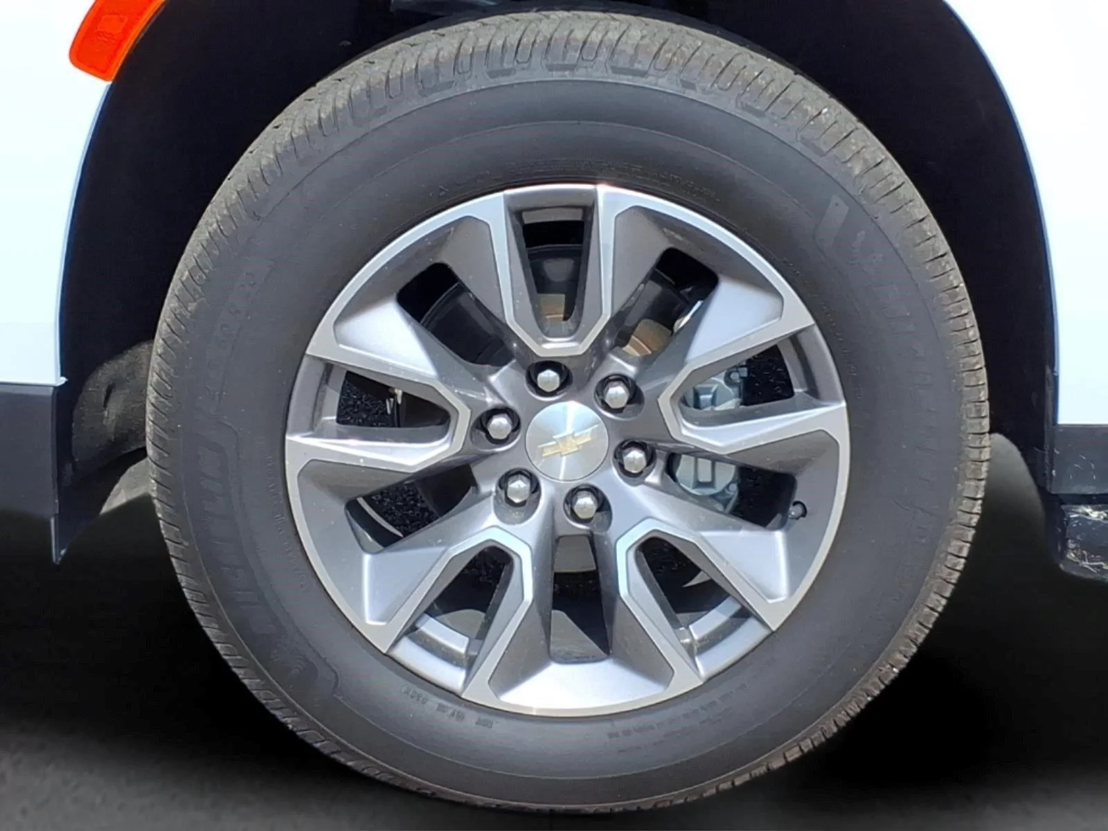 Used 2022 Summit White Chevrolet LT image 9