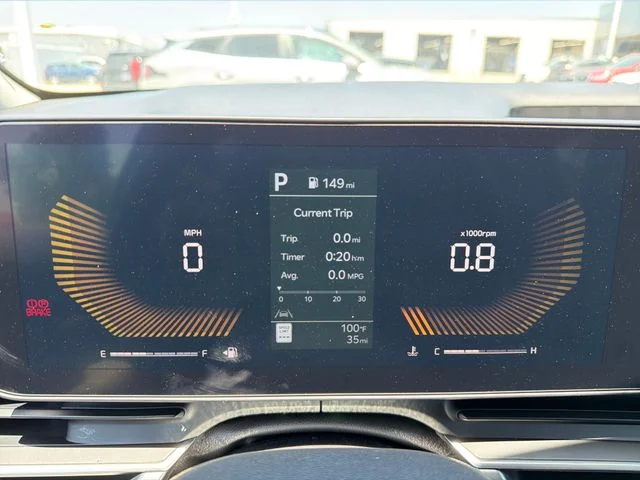 New 2026 Snow White Pearl Kia LXS image 11