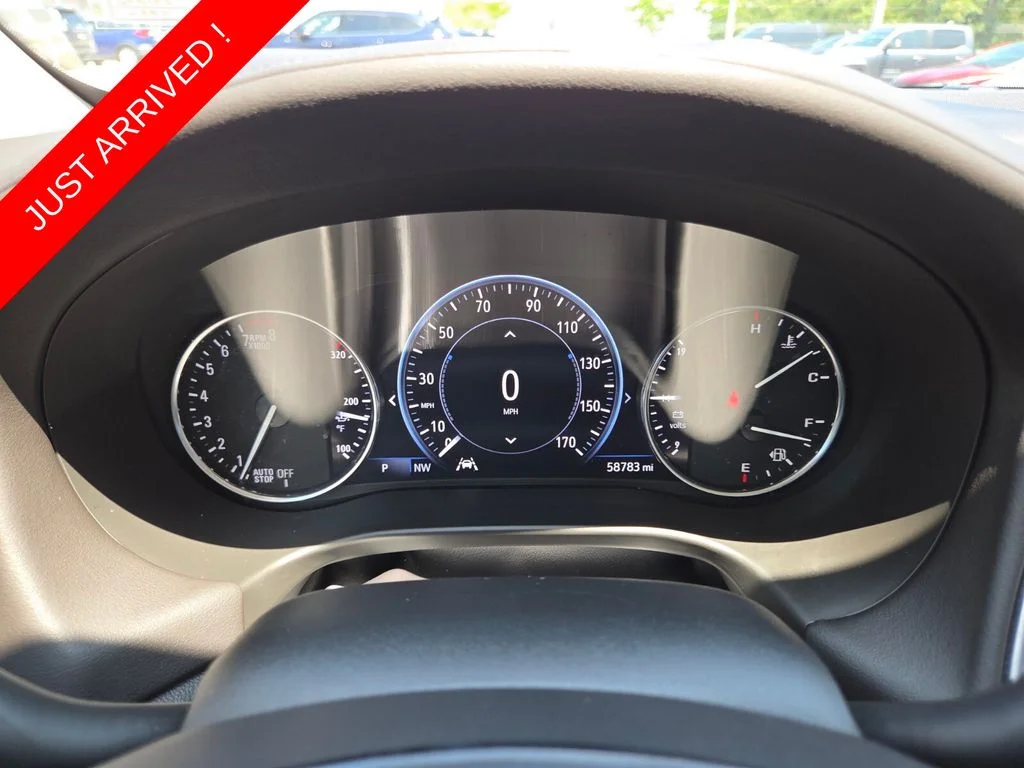 Used 2023 White Buick Avenir image 34
