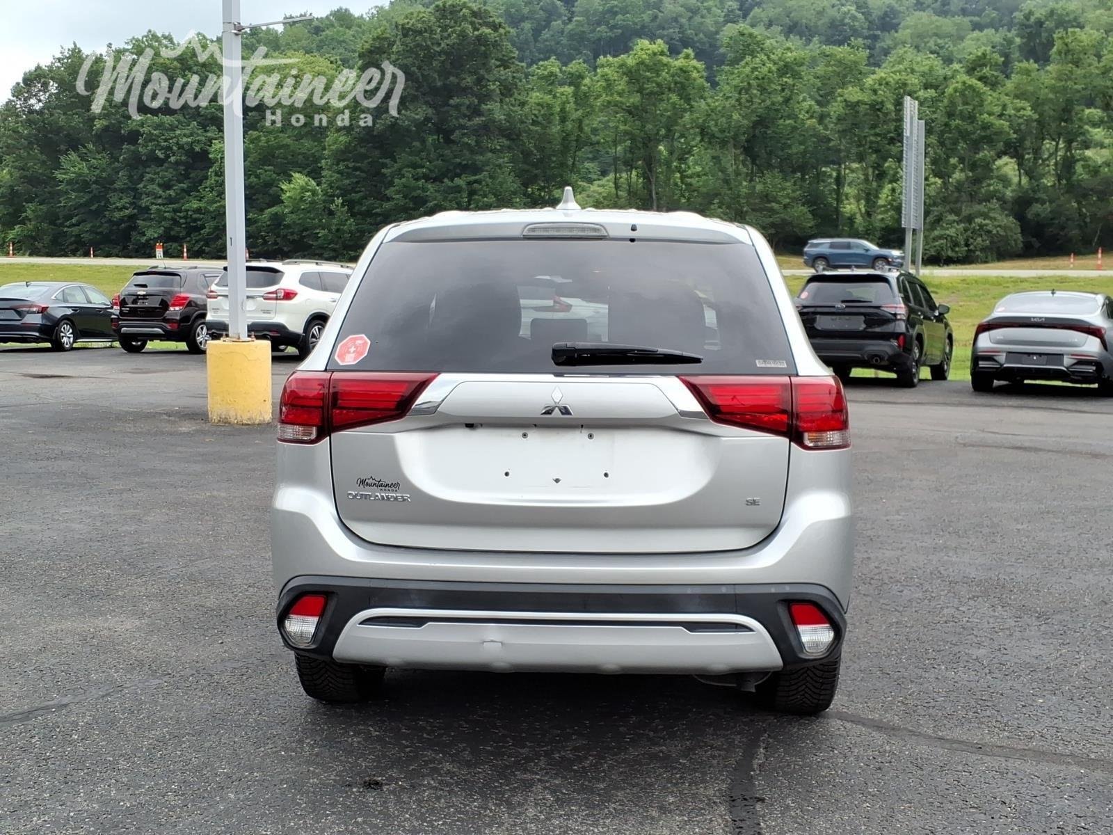 Used 2020 Alloy Silver Metallic Mitsubishi SE image 7