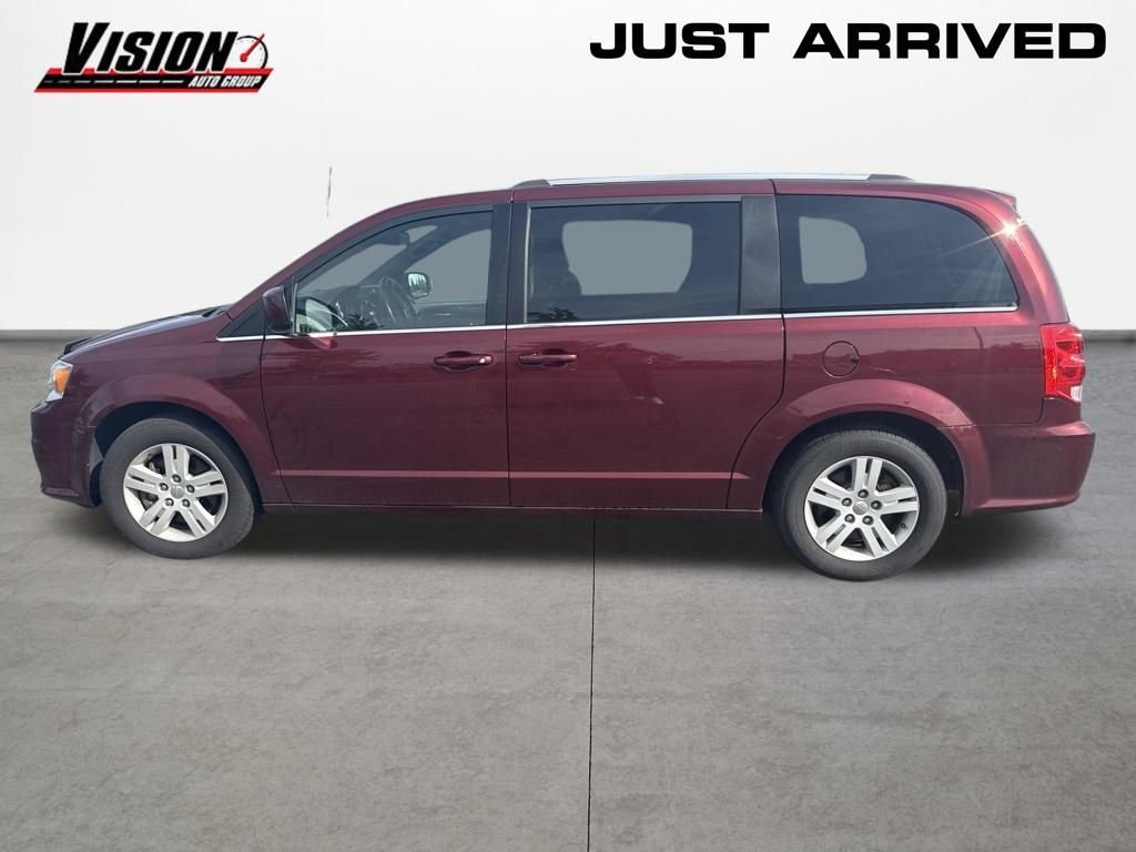 Used 2018 Red Dodge SXT image 9